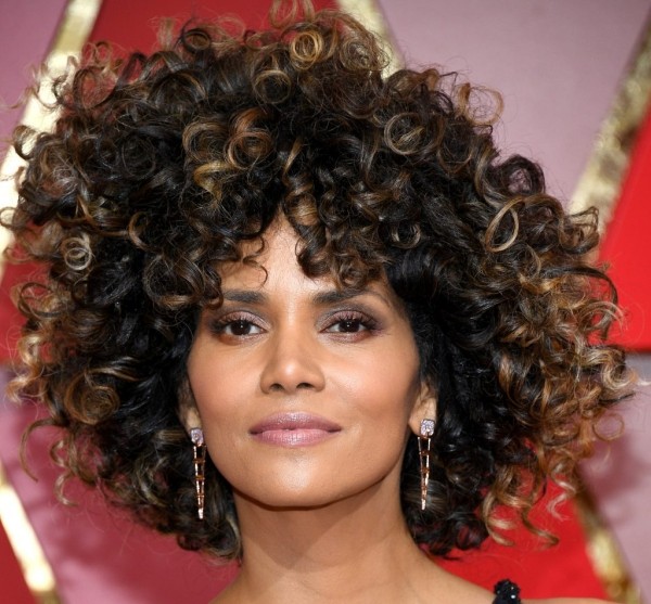 Лучшие бьюти-образы за всю историю премии «Оскар» Лучшие бьюти-образы за всю историю премии «Оскар»