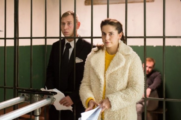 Готовим попкорн: Лиза Моряк и Михаил Тарабукин в новом комедийном сериале