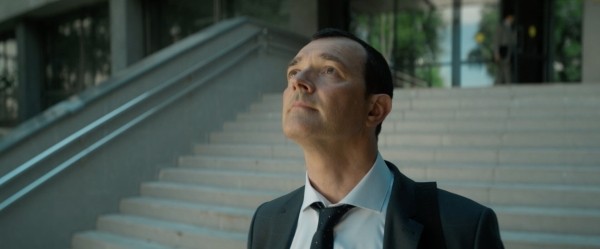 «На солнце, вдоль рядов кукурузы»: Рецензия Киноафиши