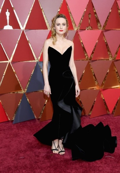 Лучшие выходы звезд за всю историю премии «Оскар» Лучшие выходы звезд за всю историю премии «Оскар»