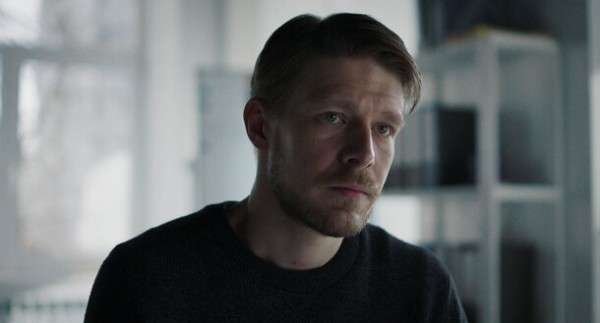 Что смотреть на выходных: «Здоровый человек», триллер с Уиллемом Дефо и Адам Драйвер против динозавров Что смотреть на выходных: «Здоровый человек», триллер с Уиллемом Дефо и Адам Драйвер против динозавров