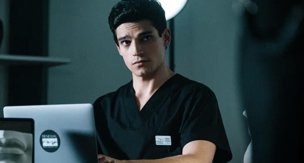 «Жить жизнь»: Рецензия Киноафиши