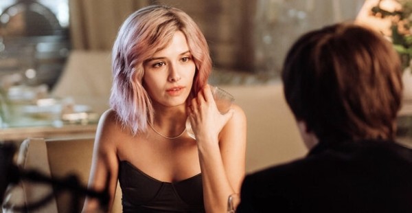 Самовыражение – хит сезона: разбираем стиль в сериале «Жить жизнь» 