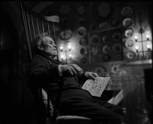 Появились кадры фильма «Бедные-несчастные» с Эммой Стоун