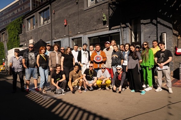 «Друг на час»: Рецензия Киноафиши