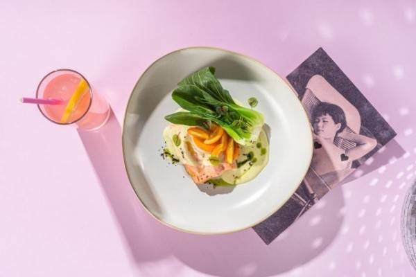 Планы на выходные 21-22 мая: Begushiy po Applique в «Газгольдере»,«Ночь Музеев» в Новой Третьяковке и открытие веранды в Happy End