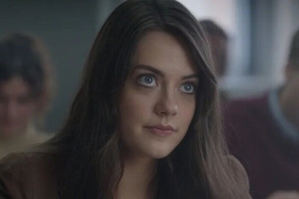 Netflix опубликовал новые кадры из шестого сезона «Короны» с молодыми Уильямом и Кейт