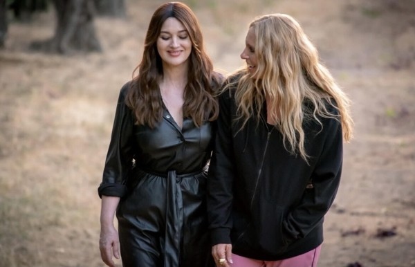 «Мама мафия »: Рецензия Киноафиши