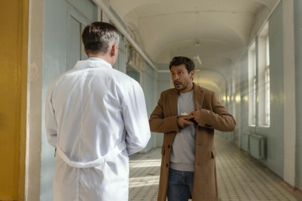 Биографические драмы и триллеры: 8 лучших российских сериалов первой половины 2023 года Биографические драмы и триллеры: 8 лучших российских сериалов первой половины 2023 года