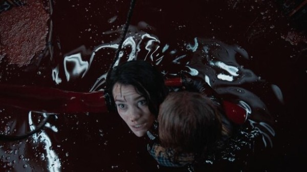 Что смотреть на выходных: «Великая», спортивная драма про Nike и боевик с Дженнифер Лопес 