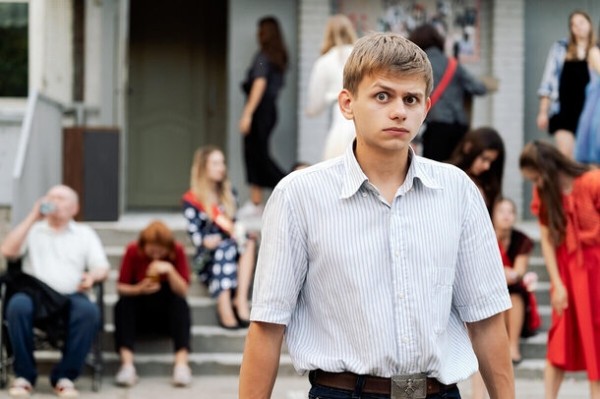 Прыжки в холодную воду и встреча с кумирами: чем запомнился 3-й сезон сериала «Мир! Дружба! Жвачка!» главным актерам Прыжки в холодную воду и встреча с кумирами: чем запомнился 3-й сезон сериала «Мир! Дружба! Жвачка!» главным актерам