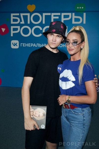 Ольга Бузова, Тима Акимов, Bittuev и другие на фестивале «Блогеры России» в Москве