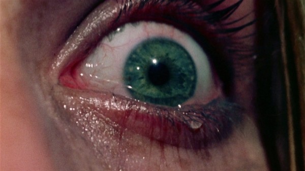 Кто скрывается под маской: самая полная история культового жанра слэшер