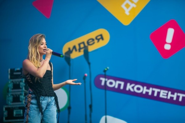 Ольга Бузова, Тима Акимов, Bittuev и другие на фестивале «Блогеры России» в Москве