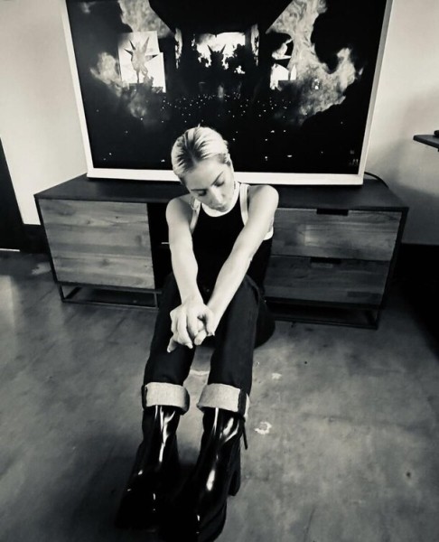 Леди Гага анонсировала концертный фильм Chromatica Ball 