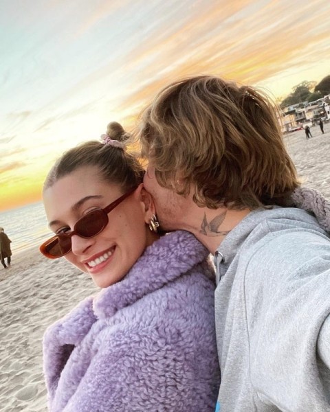 Хейли рассказала, как себя чувствует Джастин Бибер после частичного паралича лица Хейли рассказала, как себя чувствует Джастин Бибер после частичного паралича лица