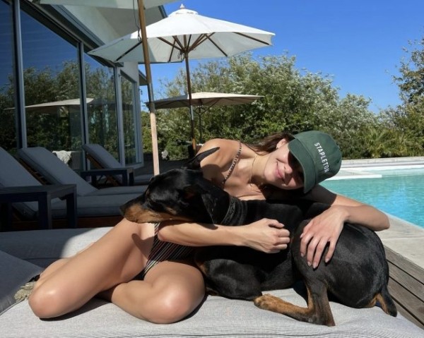 Бывшему на зависть: Кендалл Дженнер опубликовала полностью обнаженную фотографию