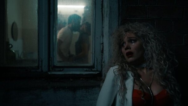 5 причин посмотреть новый сериал «Райцентр»: очень странные дела в Вармалее 5 причин посмотреть новый сериал «Райцентр»: очень странные дела в Вармалее