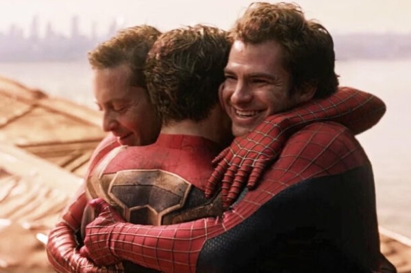 Сквозь вселенные: гид по Человекам-паукам – от классических до неординарных Сквозь вселенные: гид по Человекам-паукам – от классических до неординарных