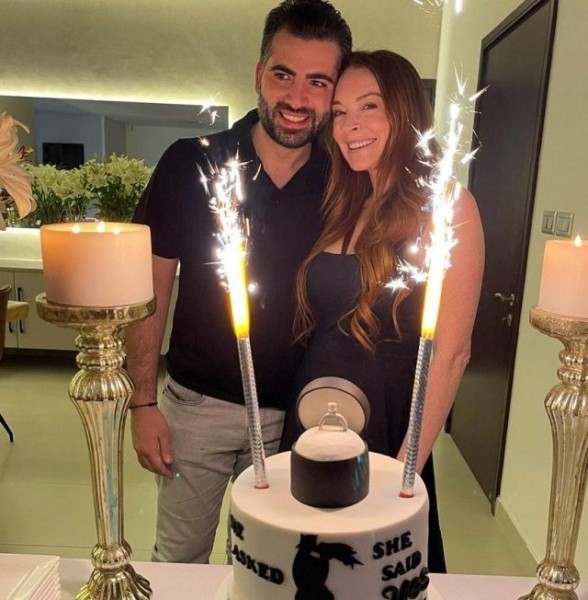 Линдси Лохан и Бадер Шаммас впервые появились на публике после свадьбы