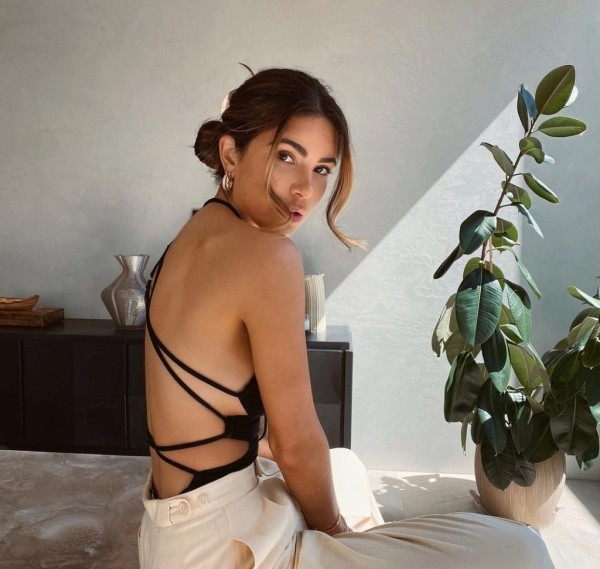 3 трендовые прически для тонких волос: как сделать пучок, «мокрую» укладку и полуволну? 3 трендовые прически для тонких волос: как сделать пучок, «мокрую» укладку и полуволну?