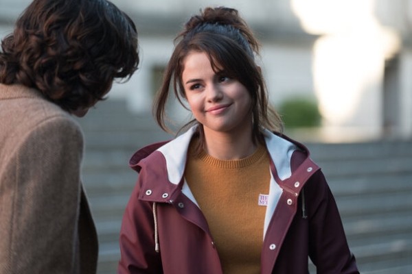 Волшебница, принцесса или детектив: 5 лучших ролей Селены Гомес