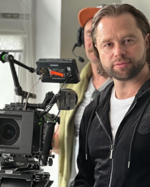 Новые фотографии со съемок сериала «Универ. 13 лет спустя»