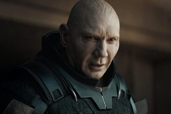 Тимоти Шаламе на новом кадре фильма «Дюна 2» Тимоти Шаламе на новом кадре фильма «Дюна 2»