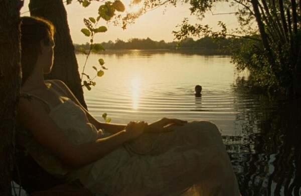  Что смотреть на выходных: «Человек-паук: Паутина вселенных», «Убийства в одном здании» и экранизация «Алых парусов» 