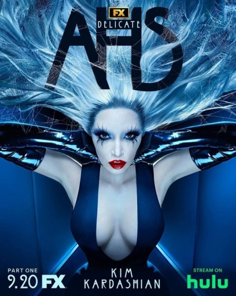 Неузнаваемая Ким Кардашьян в откровенном платье в «Американской истории ужасов» Неузнаваемая Ким Кардашьян в откровенном платье в «Американской истории ужасов»