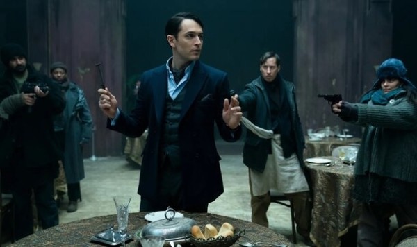 На порядок хуже фильмов о Джоне Уике: появились рецензии на мини-сериал «Континенталь» На порядок хуже фильмов о Джоне Уике: появились рецензии на мини-сериал «Континенталь»