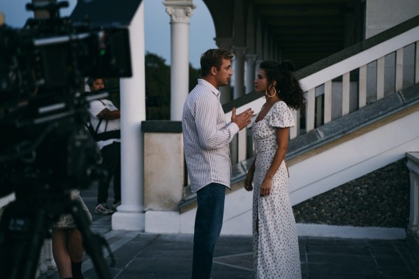 Саша Стоун снимется в сериале «Постучись в мою дверь» Саша Стоун снимется в сериале «Постучись в мою дверь»