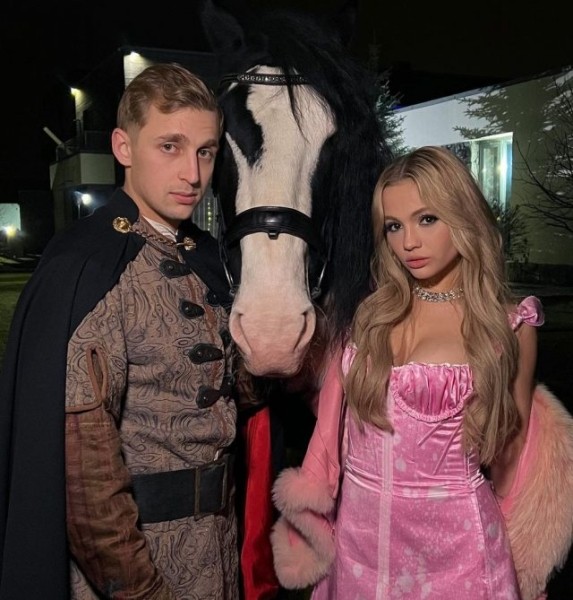 Саша Стоун мог сыграть Серкана Болата в «Постучись в мою дверь»