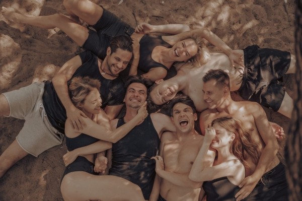 Планы на выходные 10-11 сентября: день рождения Happy End Bar & Kitchen, афтепати концерта OG BUDA и ретроградный Меркурий в Saperavi Cafe