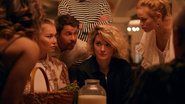 Делимся первыми кадрами со съемок нового сезона «Беспринципных» Делимся первыми кадрами со съемок нового сезона «Беспринципных»