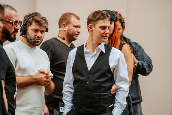 Делимся первыми кадрами со съемок нового сезона «Беспринципных» Делимся первыми кадрами со съемок нового сезона «Беспринципных»