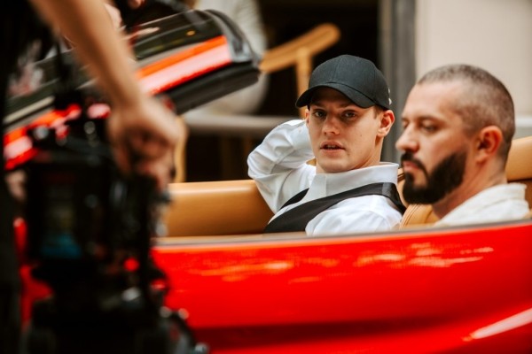 Делимся первыми кадрами со съемок нового сезона «Беспринципных» Делимся первыми кадрами со съемок нового сезона «Беспринципных»