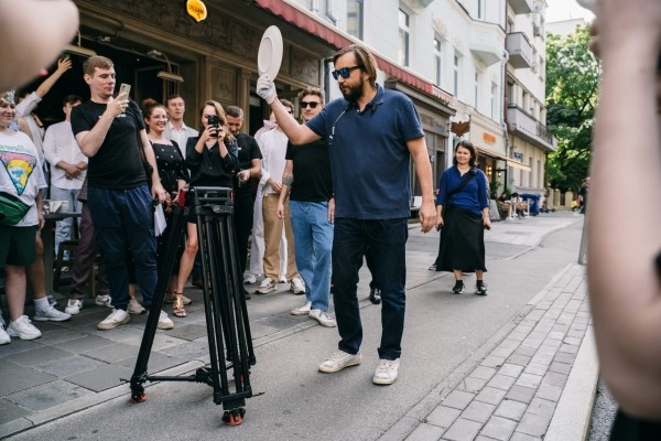 Делимся первыми кадрами со съемок нового сезона «Беспринципных» Делимся первыми кадрами со съемок нового сезона «Беспринципных»