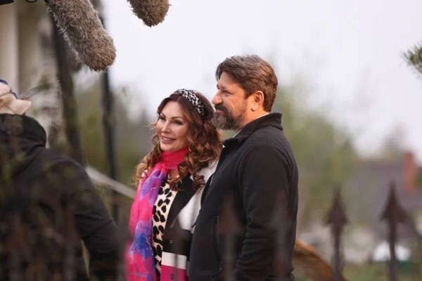 Появились первые фото со съемок продолжения сериала &laquo;Счастливы вместе&raquo;