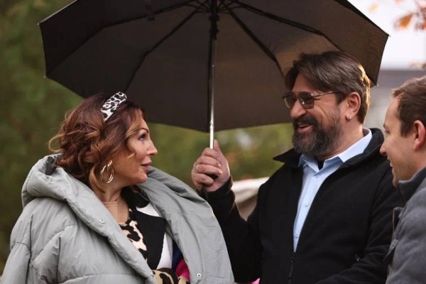 Появились первые фото со съемок продолжения сериала &laquo;Счастливы вместе&raquo;