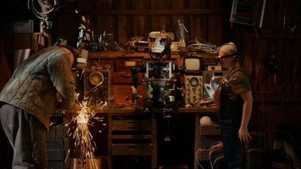 От «Загрузки» до «Кибердеревни»: 5 отличных сериалов о мире будущего