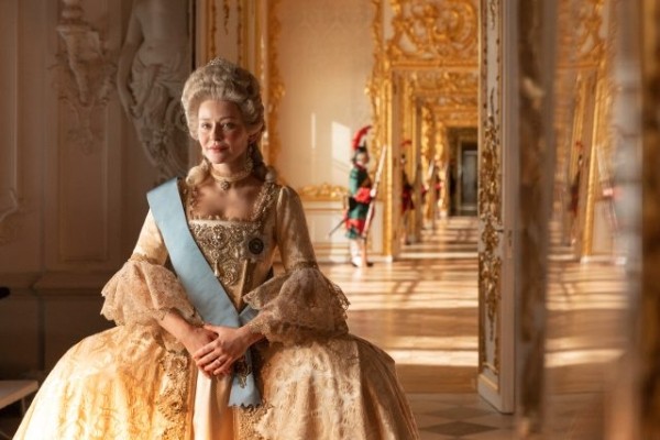 Вся власть в женских руках: выход фильма «Императрицы» с Юлией Пересильд в главной роли Вся власть в женских руках: выход фильма «Императрицы» с Юлией Пересильд в главной роли