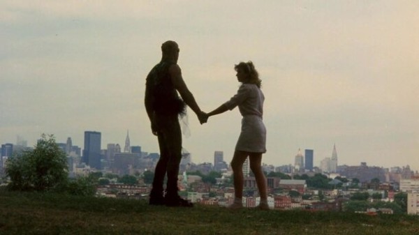 Поклонникам «Очень странных дел» пригодится: 8 ностальгических хорроров 80-х