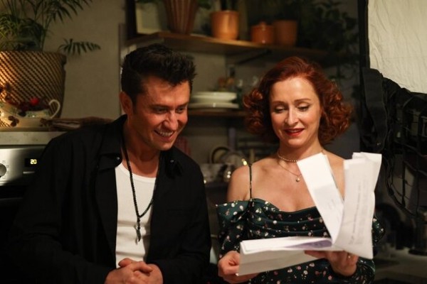 Павел Прилучный и его жена Зепюр Брутян сыграют в комедии «Неприличные гости»