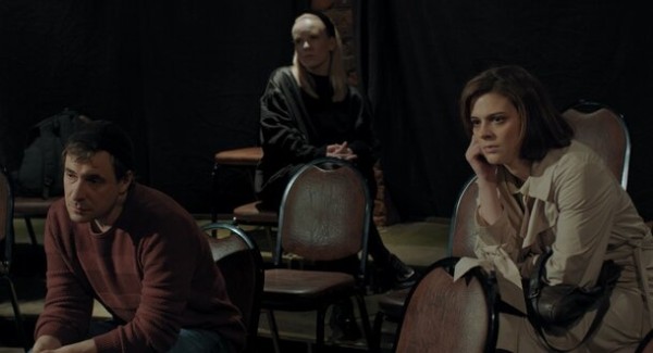 Дарья Жовнер и Евгений Цыганов ставят спектакль в трейлере фильма «Блондинка»