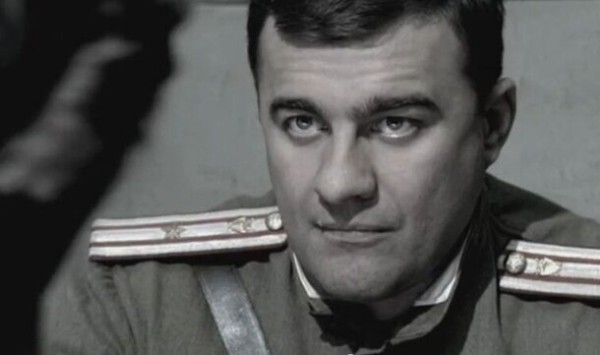 От бандита до агента национальной безопасности: 5 лучших ролей Михаила Пореченкова 