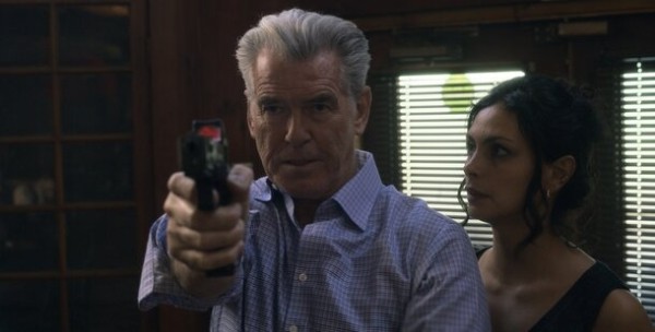 Киллер Пирс Броснан отвечает добром на добро в трейлере боевика «Чарли — Пуля» Киллер Пирс Броснан отвечает добром на добро в трейлере боевика «Чарли — Пуля»