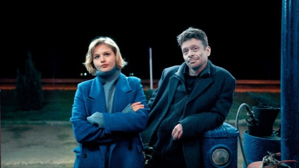 Мертвец Павел Майков проводит время с дочкой Сашей Бортич в трейлере комедии «Танцуй, Селедка!»