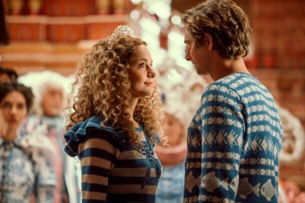 Александр Метелкин совершает подвиг ради возлюбленной в трейлере сказки «Летучий корабль» Александр Метелкин совершает подвиг ради возлюбленной в трейлере сказки «Летучий корабль»