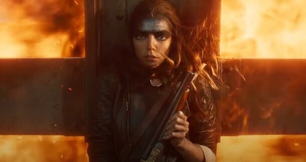 Аня Тейлор-Джой сражается в пустыне в первом трейлере «Фуриосы»